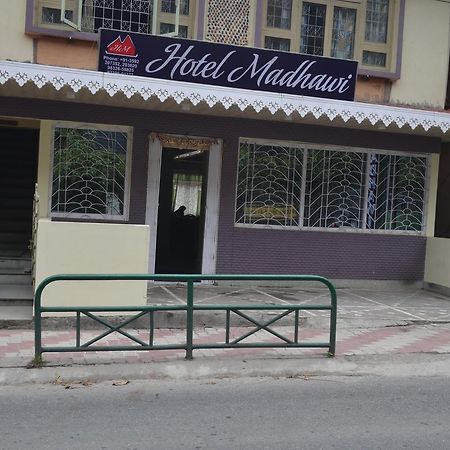 Hotel Madhawi Гангток Экстерьер фото
